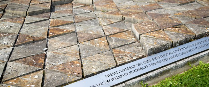 Gedenkfeier für die Opfer der NS Gewalt in Wewelsburg
